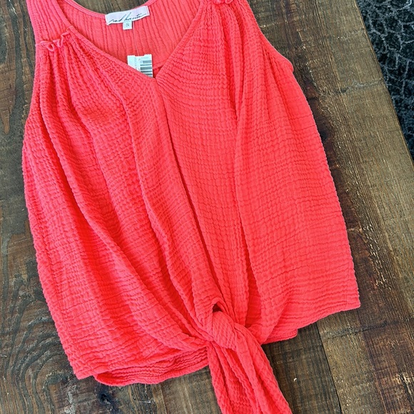 NWT| Red Haute tank top! - Picture 2 of 4